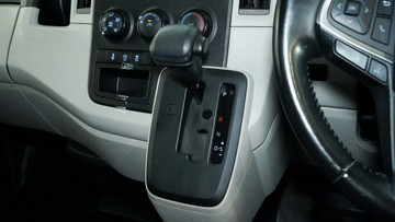 https://vehicle-cdn.autoleague.cloud/34110_1208988_19.jpg