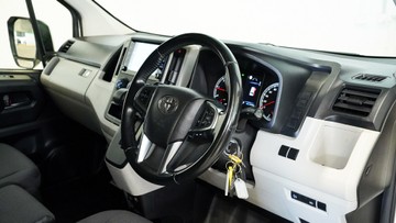 https://vehicle-cdn.autoleague.cloud/34110_1208988_21.jpg