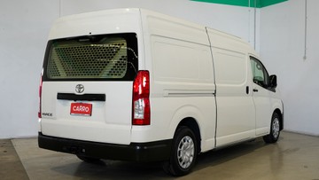 https://vehicle-cdn.autoleague.cloud/34110_1208988_7.jpg