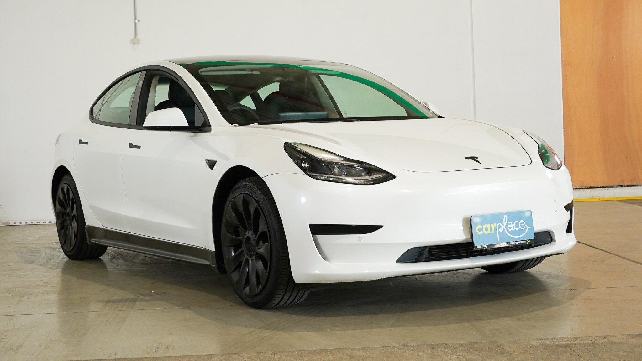 Tesla Model 3 image 4