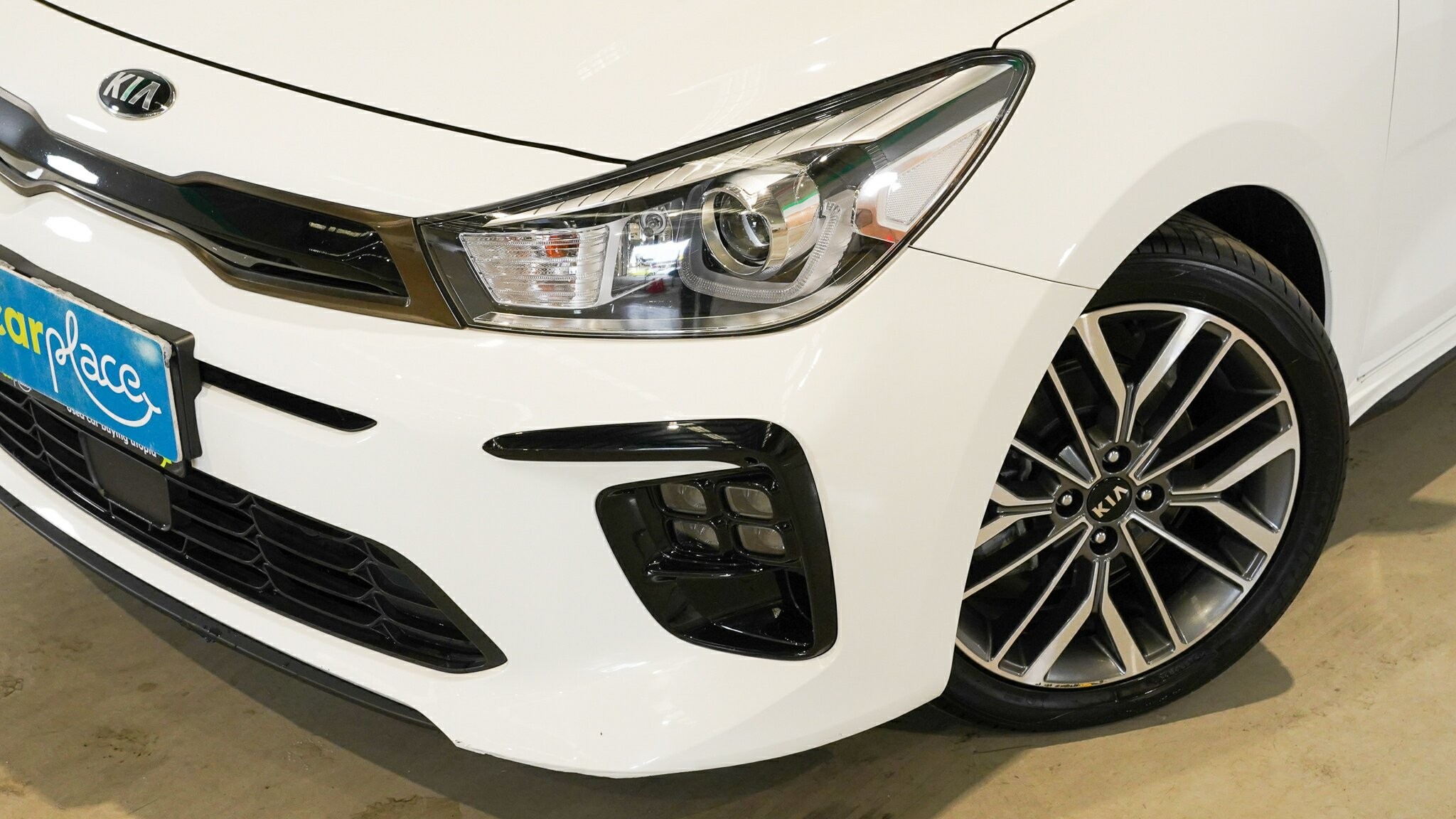 Kia Rio image 2