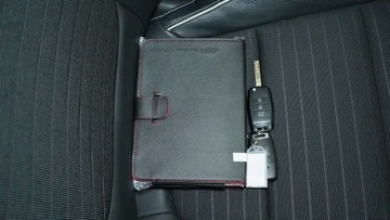 https://vehicle-cdn.autoleague.cloud/34110_1208999_22.jpg