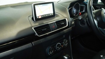 https://vehicle-cdn.autoleague.cloud/34110_1209000_20.jpg