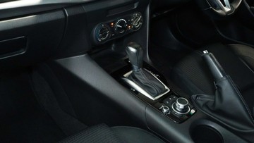 https://vehicle-cdn.autoleague.cloud/34110_1209012_25.jpg