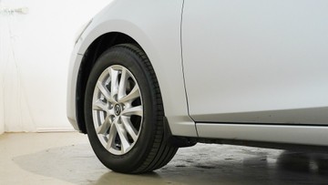 https://vehicle-cdn.autoleague.cloud/34110_1209012_5.jpg