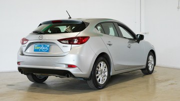 https://vehicle-cdn.autoleague.cloud/34110_1209012_8.jpg