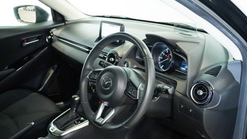 https://vehicle-cdn.autoleague.cloud/34110_1209022_14.jpg