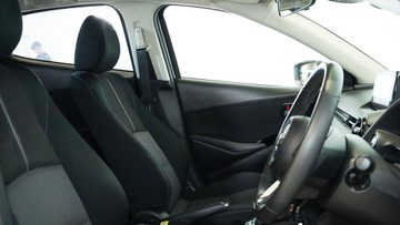 https://vehicle-cdn.autoleague.cloud/34110_1209022_15.jpg