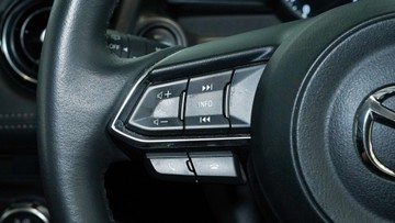 https://vehicle-cdn.autoleague.cloud/34110_1209022_18.jpg