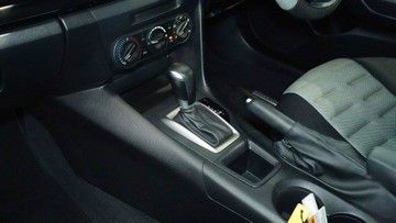 https://vehicle-cdn.autoleague.cloud/34110_1209027_23.jpg