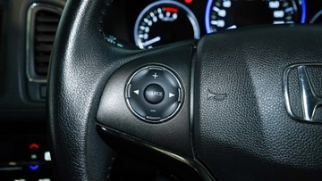https://vehicle-cdn.autoleague.cloud/34110_1209028_17.jpg