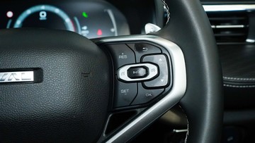 https://vehicle-cdn.autoleague.cloud/34110_1209032_16.jpg