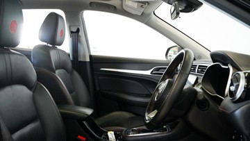 https://vehicle-cdn.autoleague.cloud/34110_1209048_14.jpg