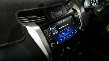 https://vehicle-cdn.autoleague.cloud/34110_1209050_24.jpg