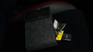 https://vehicle-cdn.autoleague.cloud/34110_1209052_22.jpg