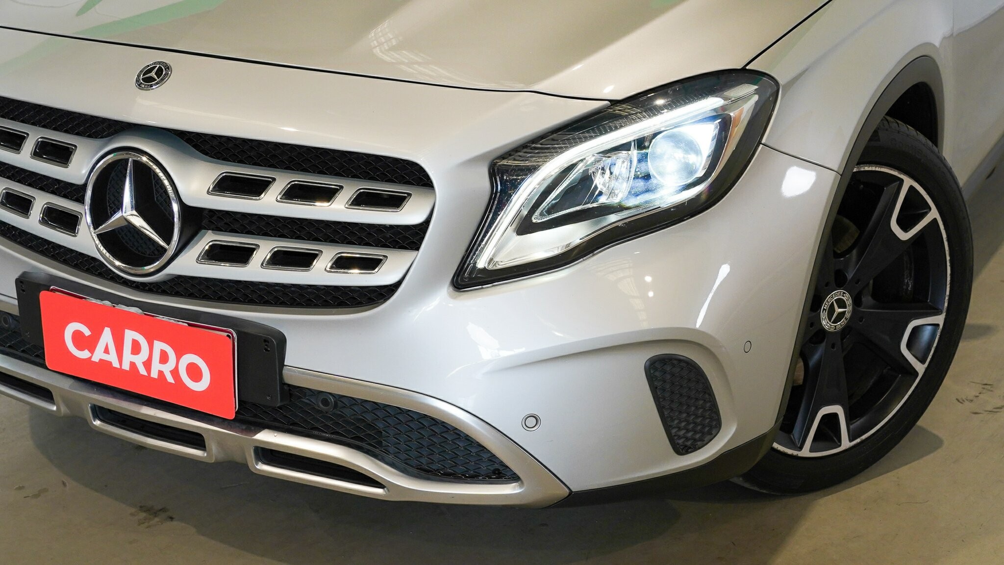 Mercedes Benz Gla-class image 2