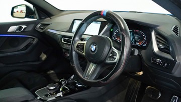 https://vehicle-cdn.autoleague.cloud/34110_1209058_15.jpg