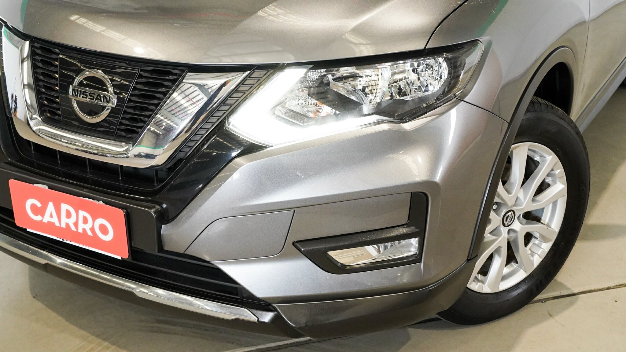 Nissan X-trail image 2