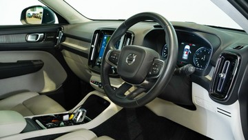 https://vehicle-cdn.autoleague.cloud/34110_1209069_15.jpg