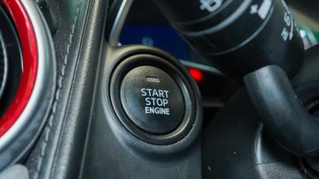 https://vehicle-cdn.autoleague.cloud/34110_1209071_19.jpg