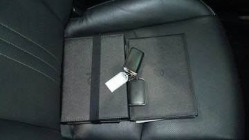 https://vehicle-cdn.autoleague.cloud/34110_1209071_25.jpg