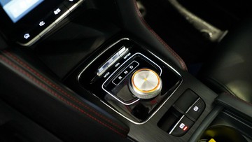 https://vehicle-cdn.autoleague.cloud/34110_1209073_25.jpg