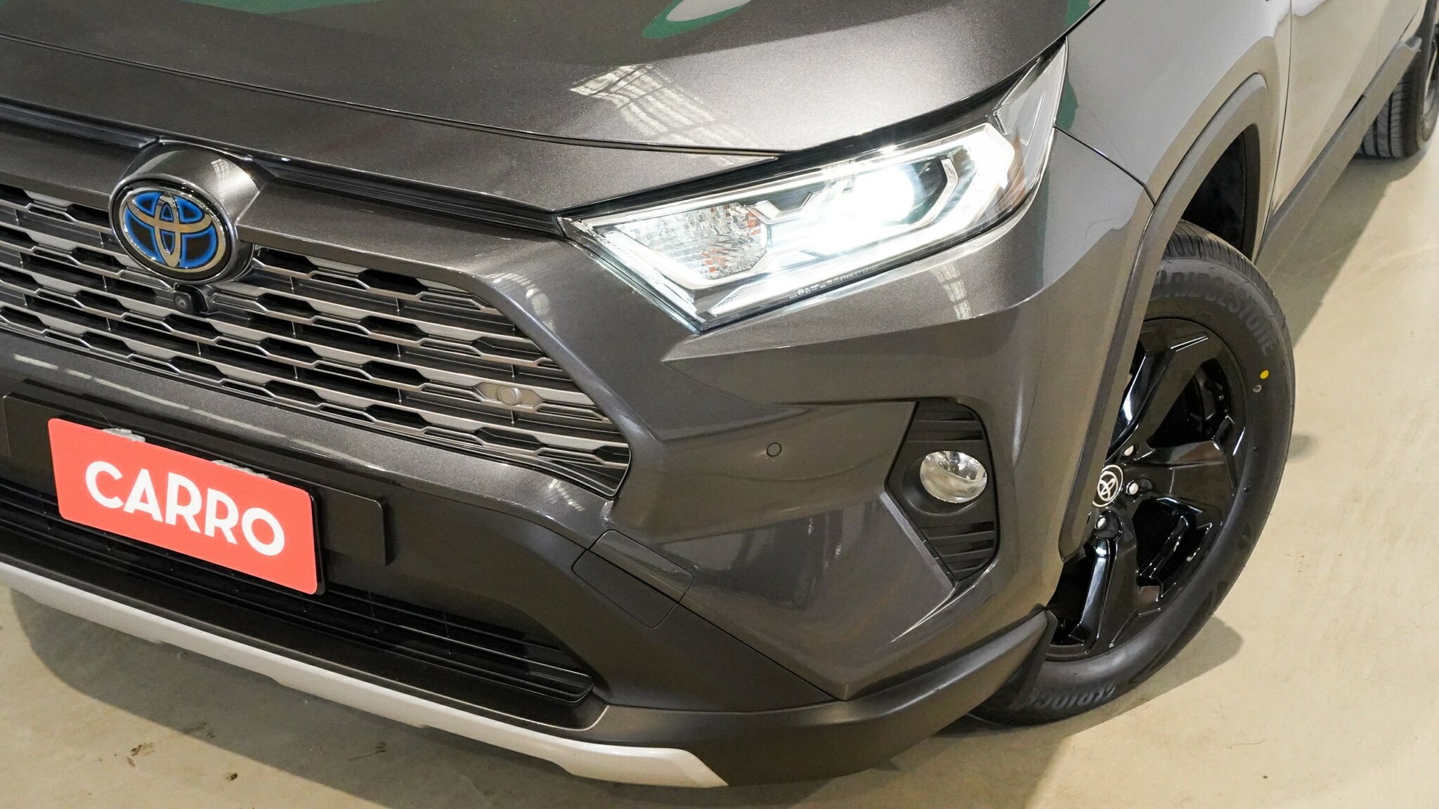 Toyota Rav4 image 2