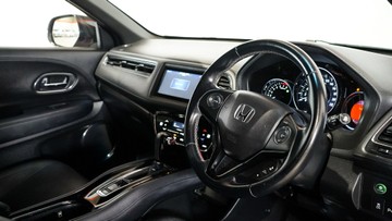 https://vehicle-cdn.autoleague.cloud/34110_1209089_15.jpg