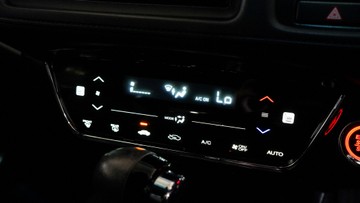 https://vehicle-cdn.autoleague.cloud/34110_1209089_26.jpg