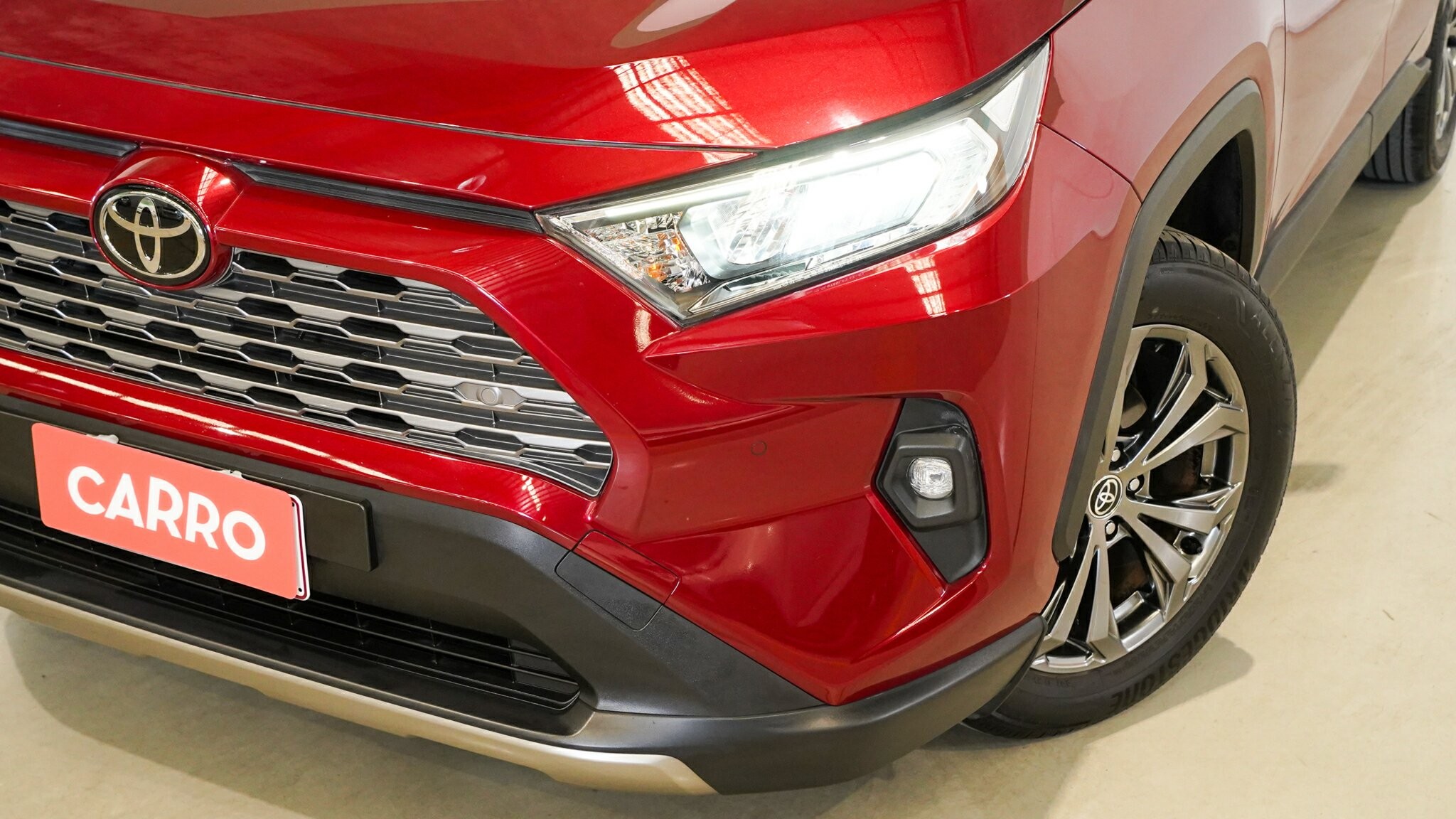 Toyota Rav4 image 2