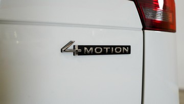 https://vehicle-cdn.autoleague.cloud/34110_1209116_9.jpg