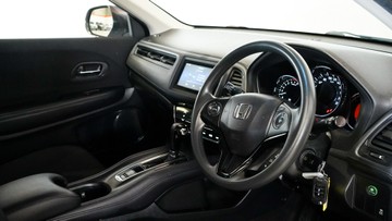 https://vehicle-cdn.autoleague.cloud/34110_1209117_14.jpg