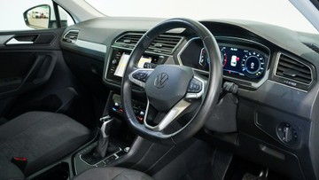 https://vehicle-cdn.autoleague.cloud/34110_1209120_13.jpg