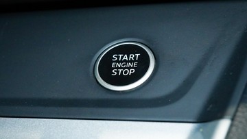 https://vehicle-cdn.autoleague.cloud/34110_1209124_20.jpg