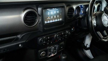 https://vehicle-cdn.autoleague.cloud/34110_1209128_21.jpg