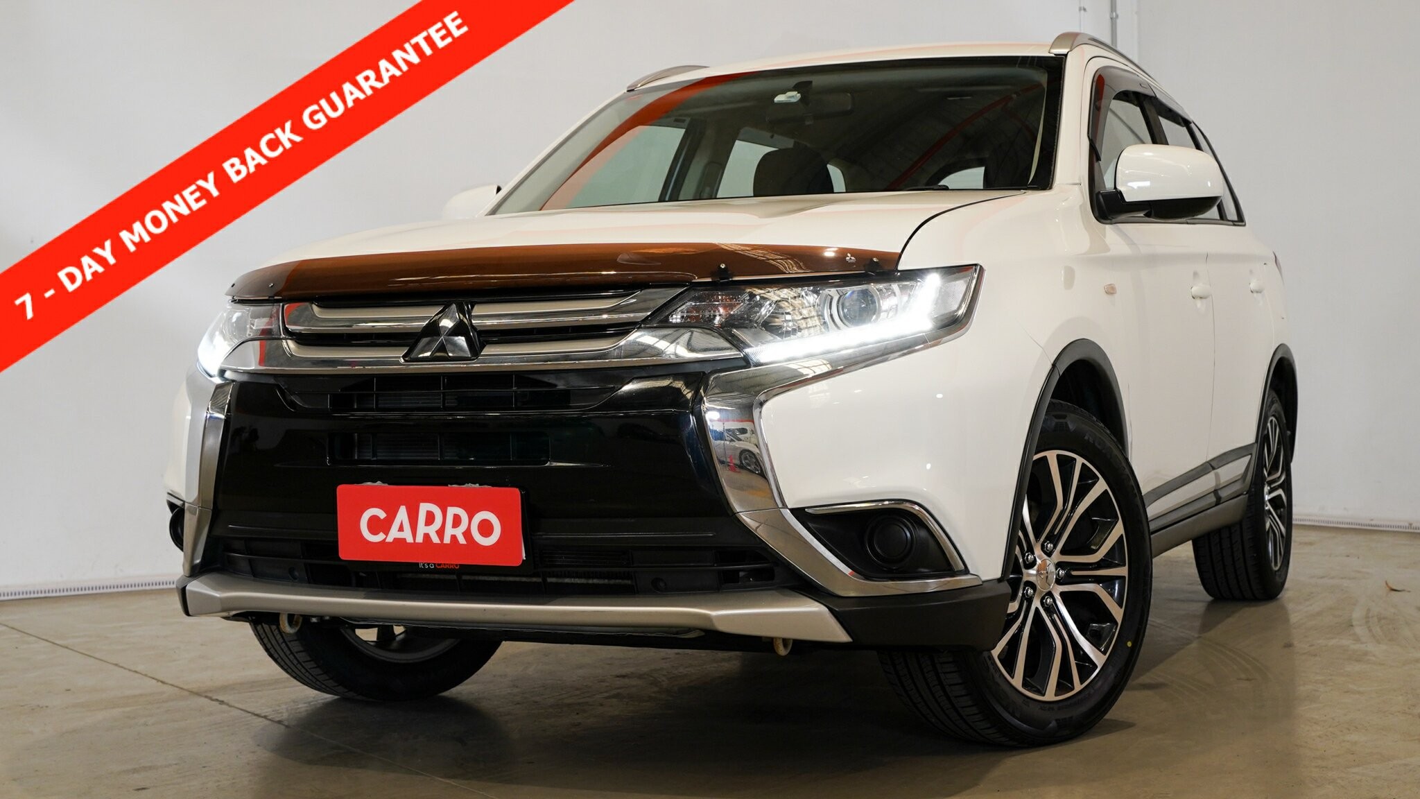 Mitsubishi Outlander image 1