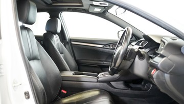 https://vehicle-cdn.autoleague.cloud/34110_1209191_14.jpg