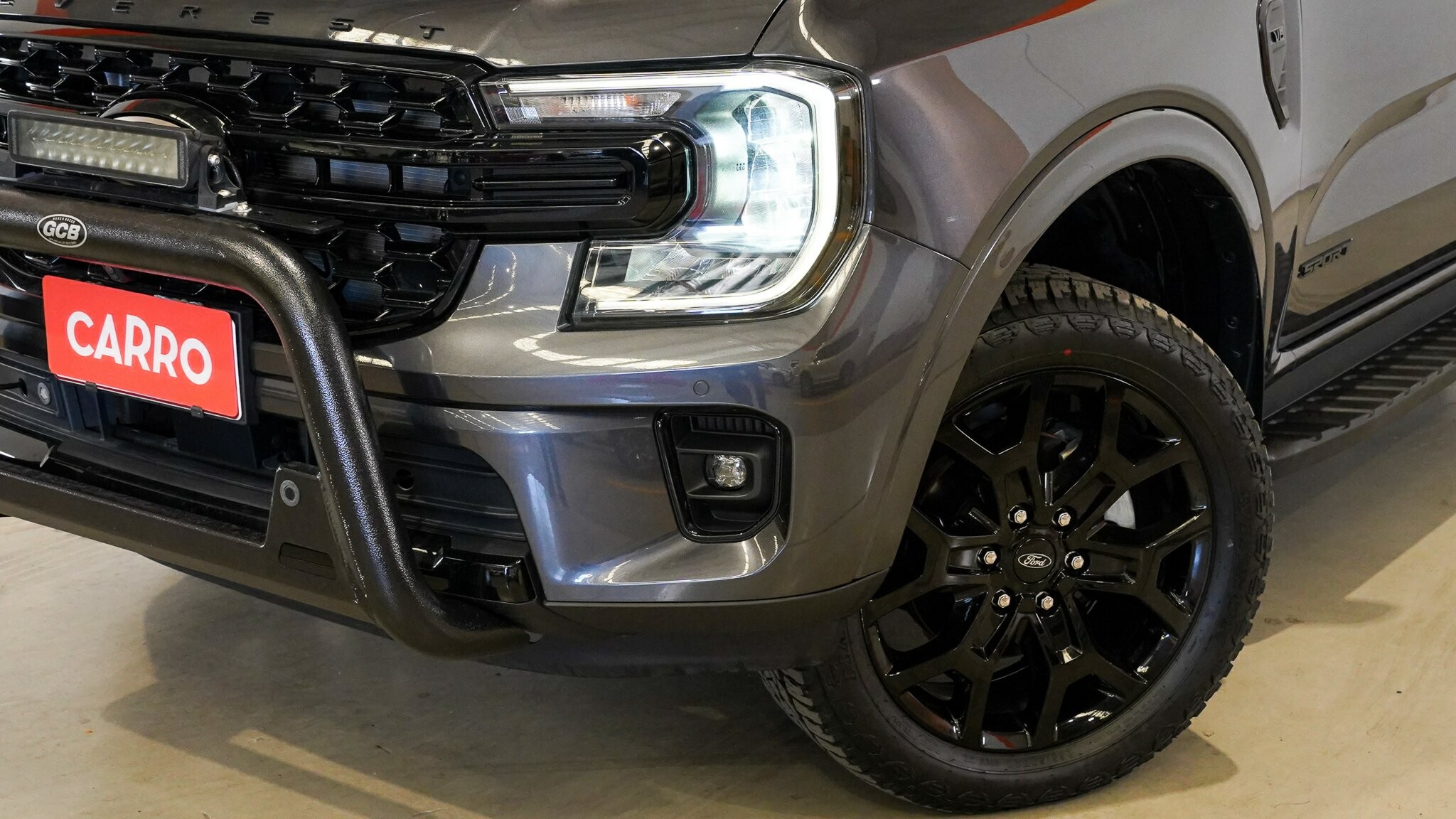 Ford Everest image 2