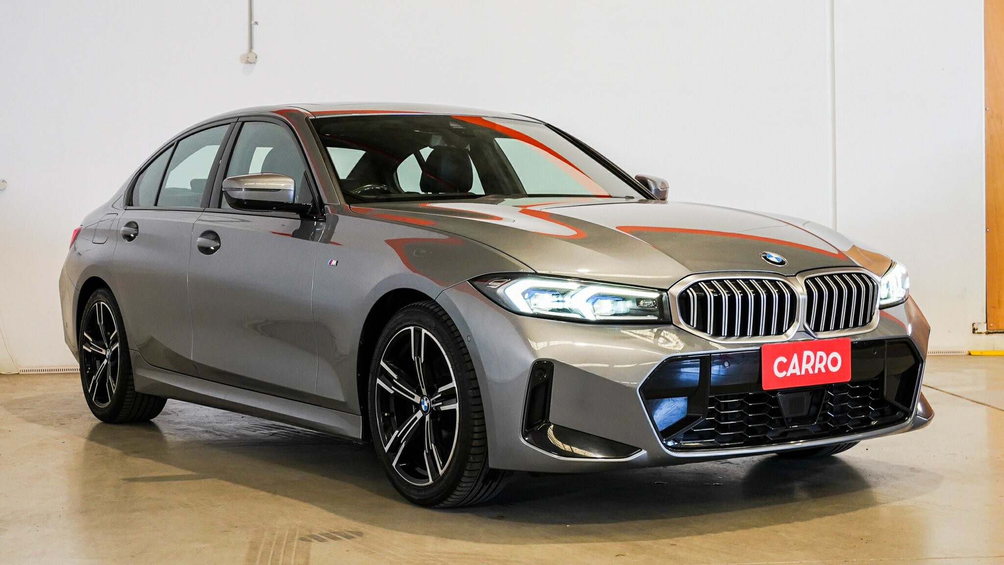 BMW 3 Series image 4