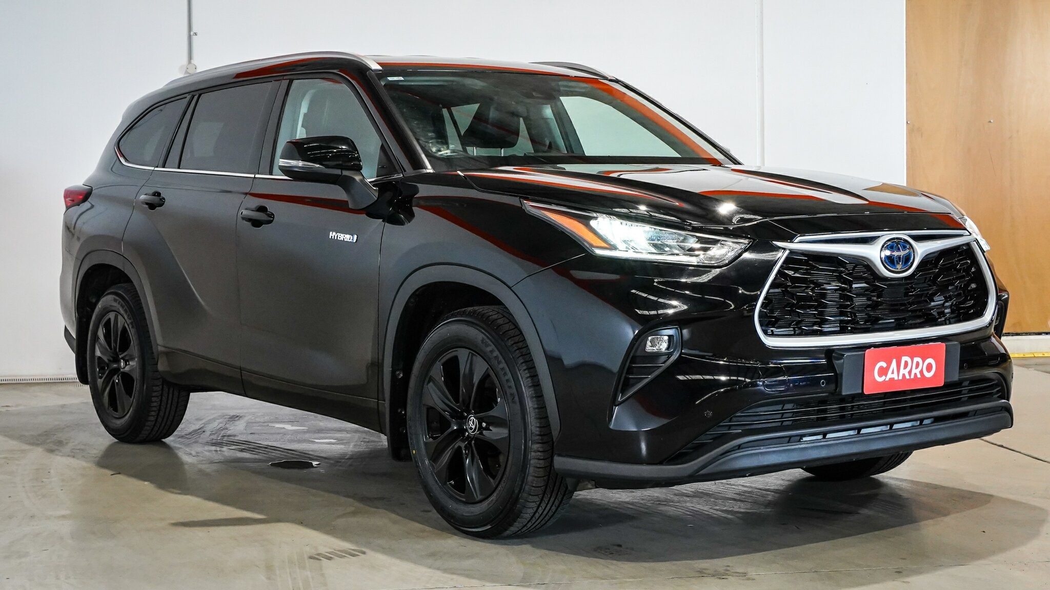 Toyota Kluger image 4