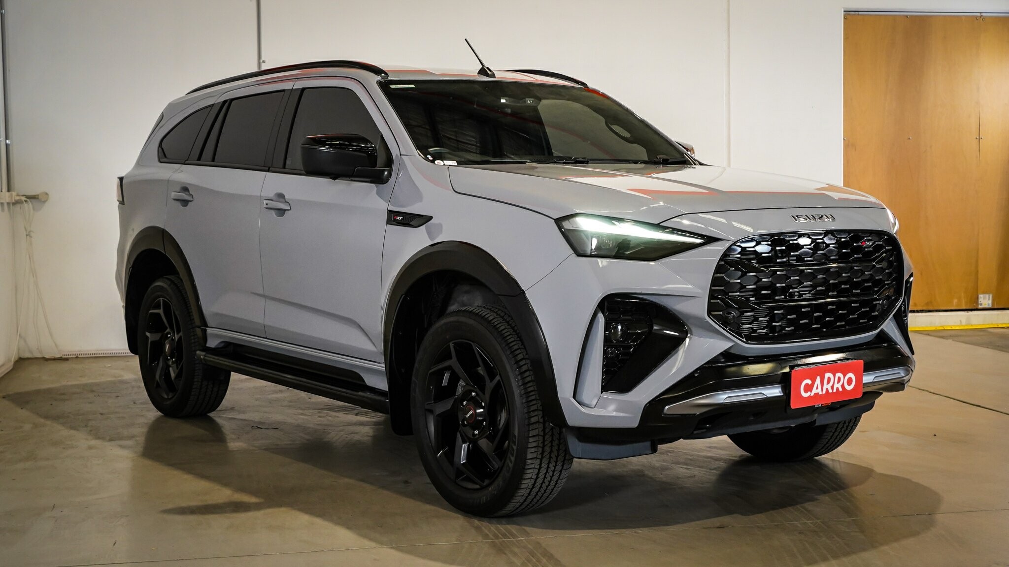 Isuzu Mu-x image 4
