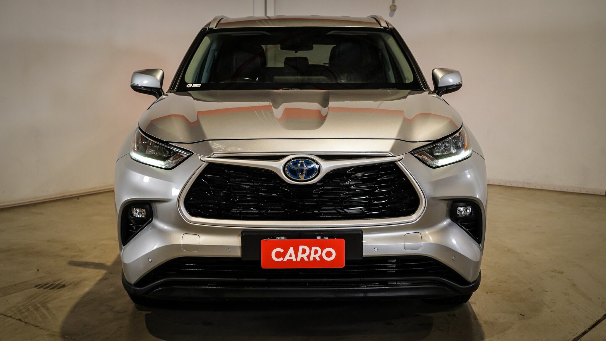 Toyota Kluger image 3