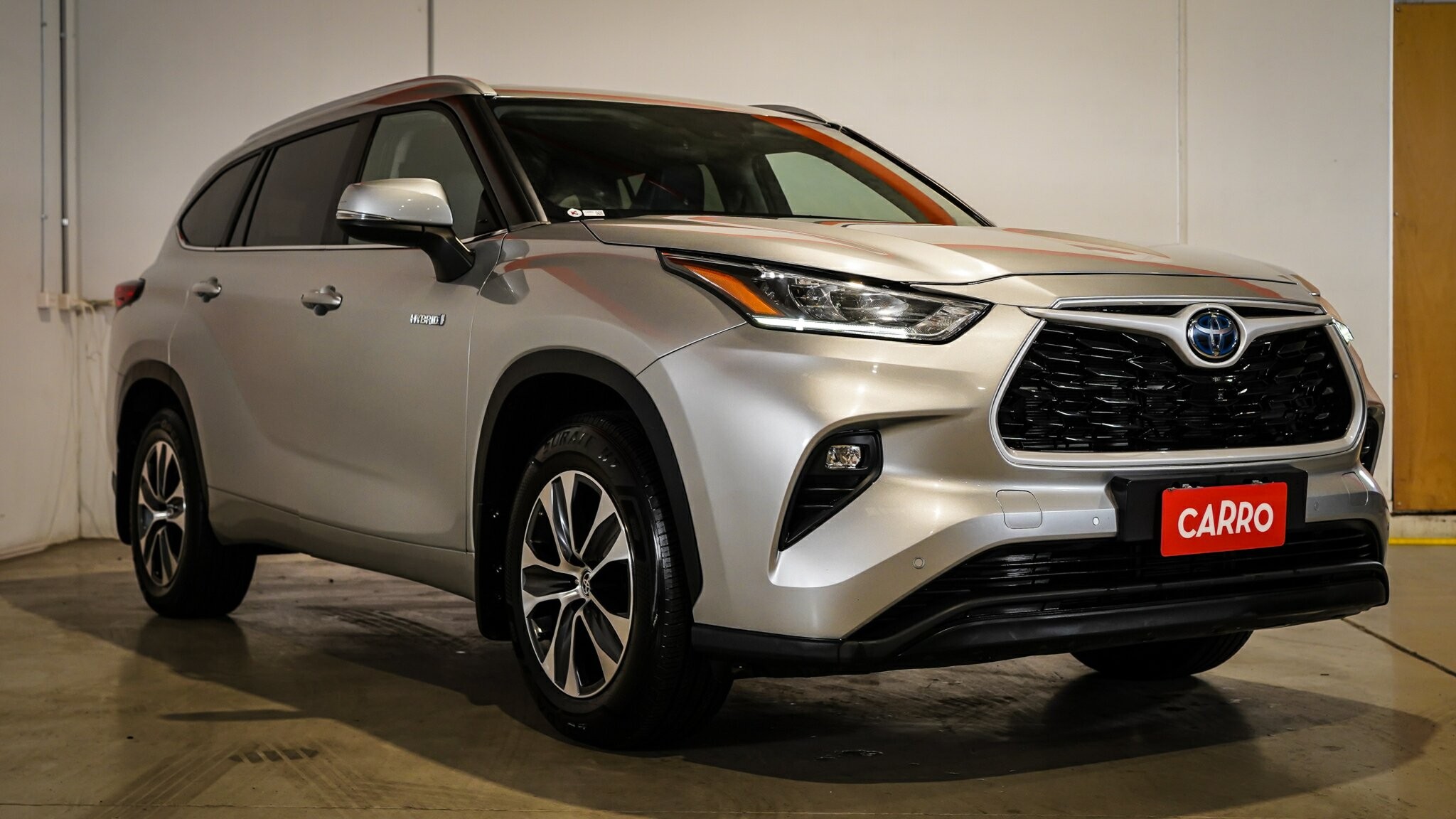 Toyota Kluger image 4