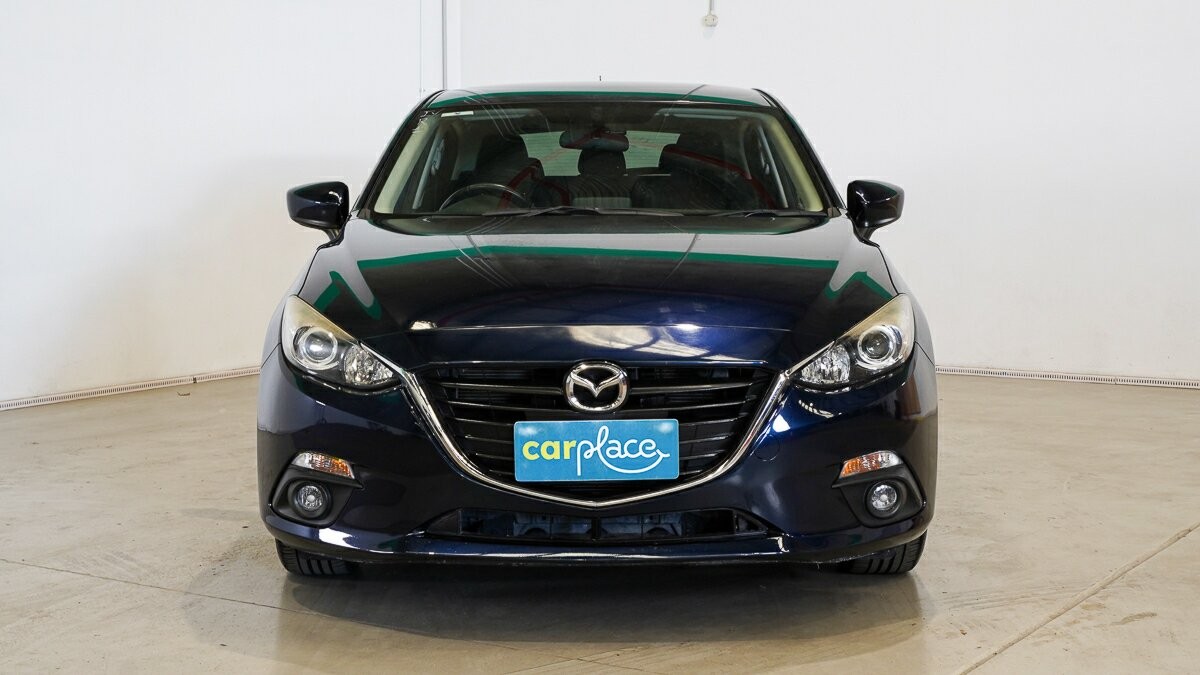 Mazda 3 image 2