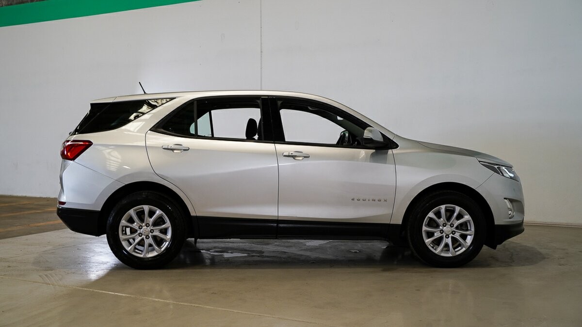 Holden Equinox image 3