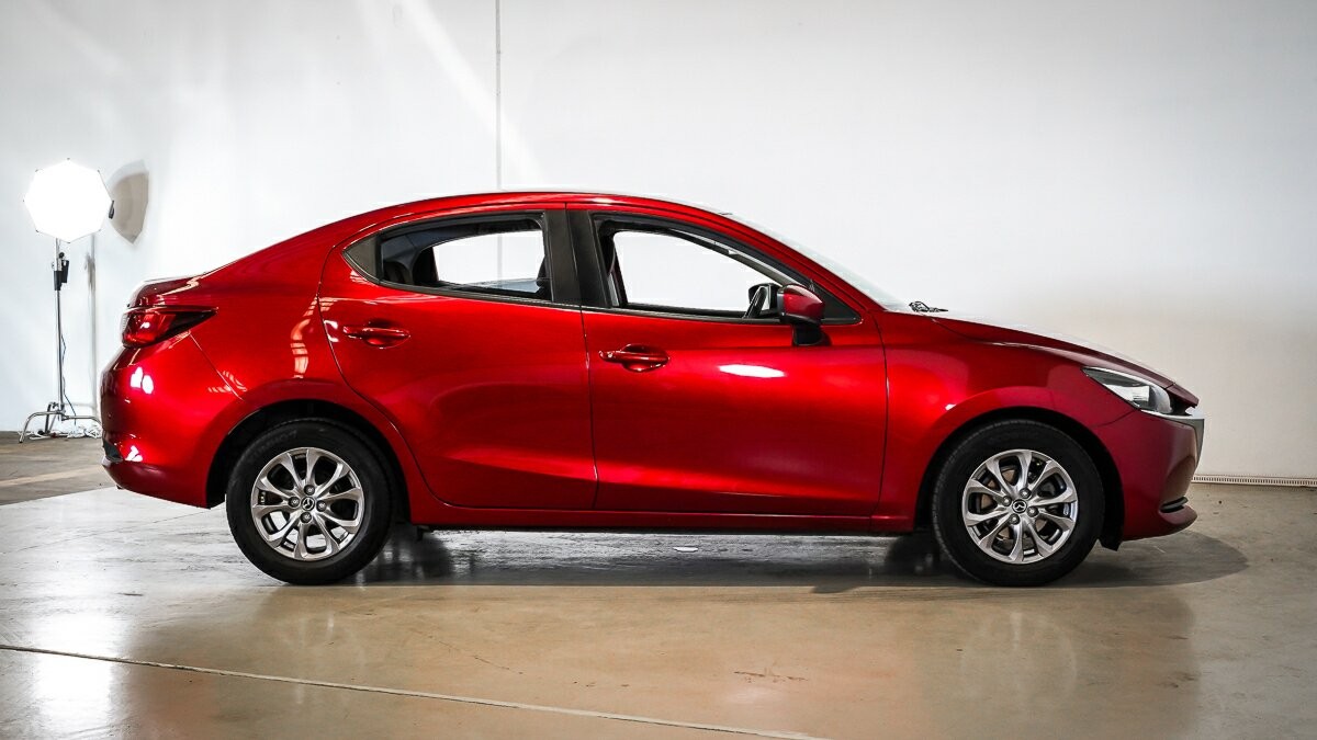 Mazda 2 image 3