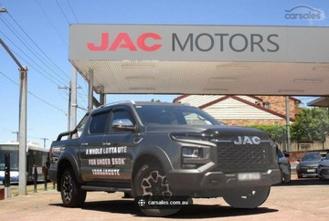 https://vehicle-cdn.autoleague.cloud/34485_0214_1.jpg
