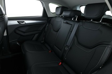 https://vehicle-cdn.autoleague.cloud/34486_801428_25.jpg