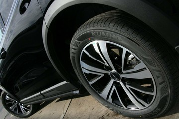 https://vehicle-cdn.autoleague.cloud/34486_805365_4.jpg