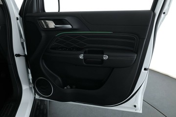https://vehicle-cdn.autoleague.cloud/34486_805752_18.jpg